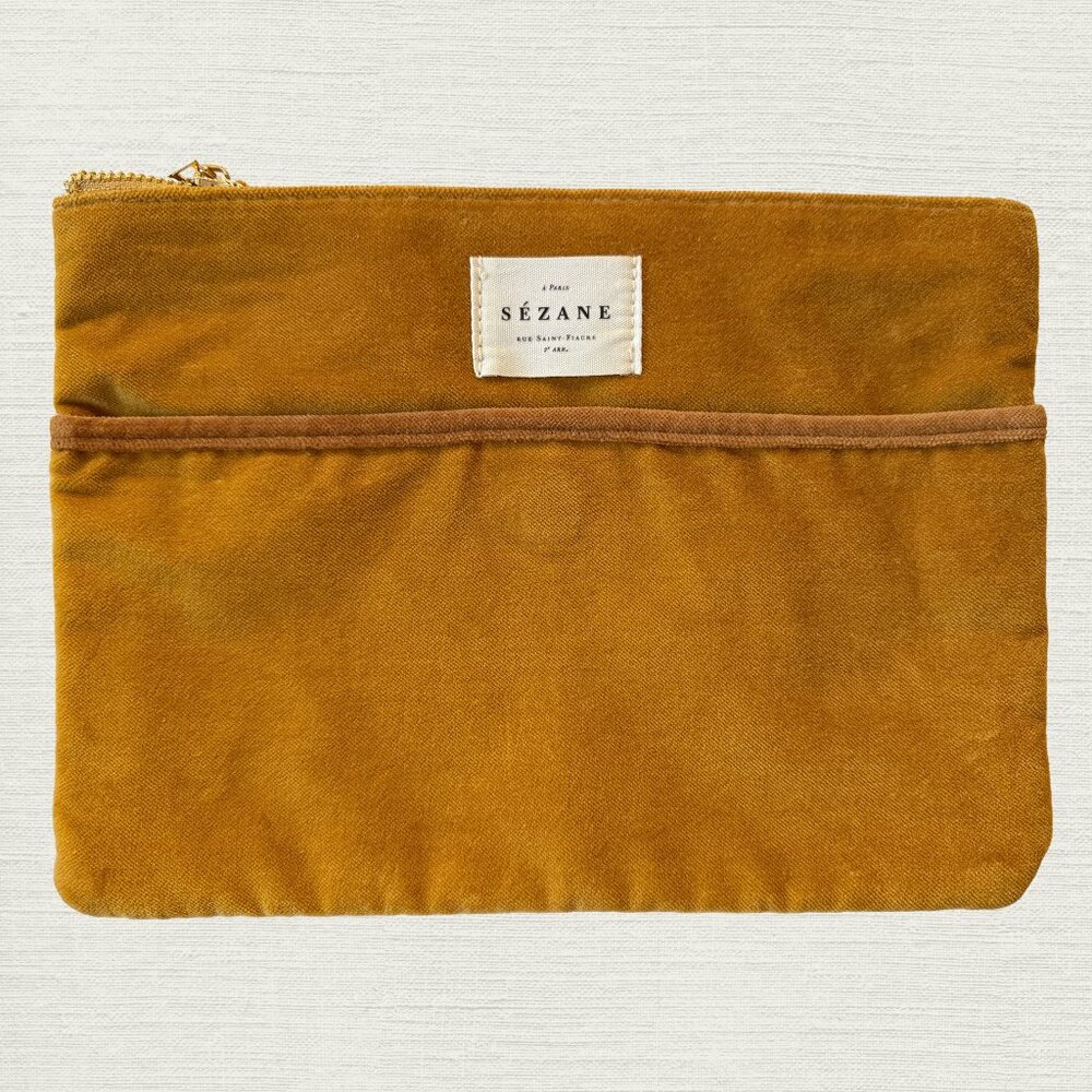 Sezanne velvet flat pouch